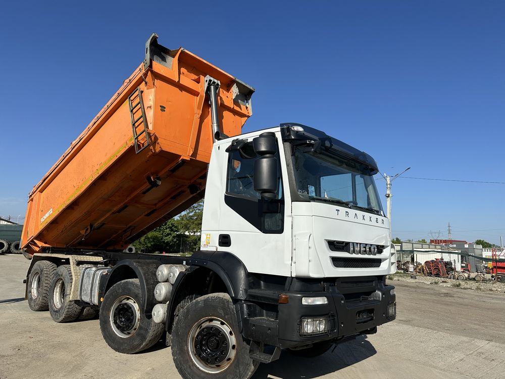 Iveco Trakker 8x4 2010