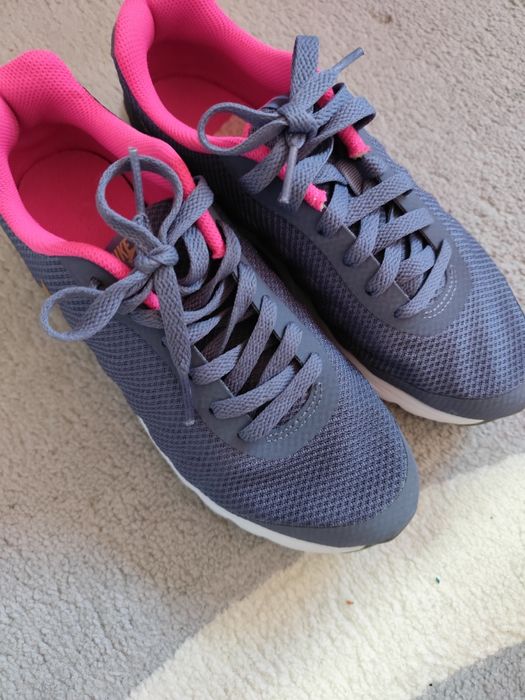 Маратонки Nike Air Invigor