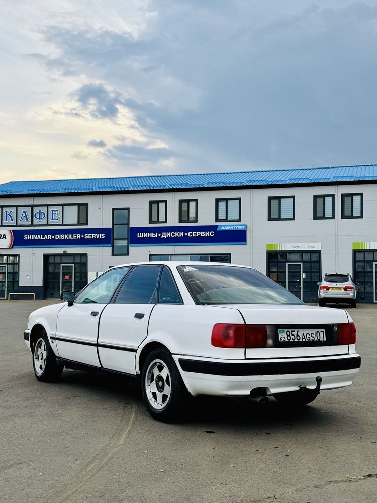 Продам audi 80 b4