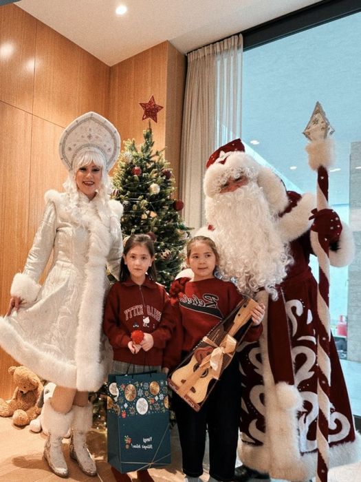 Дед Мороз и Снегурочка уже спешат к Вам!!!