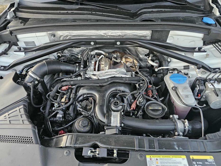 Audi Q5 3.0 tdi sline quatro