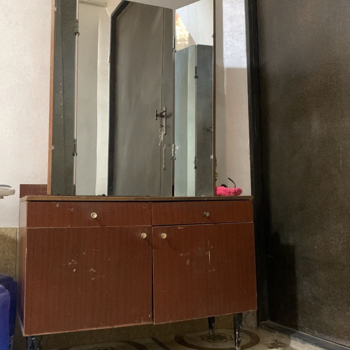 Мебель трюмо б/у