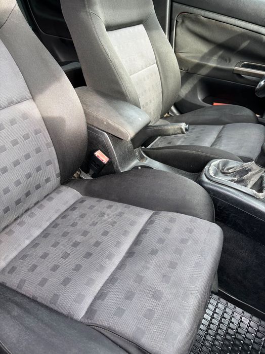 Passat b5 1.9 TDI 101 cai, schimbat recent distribuția, turbina, ulei