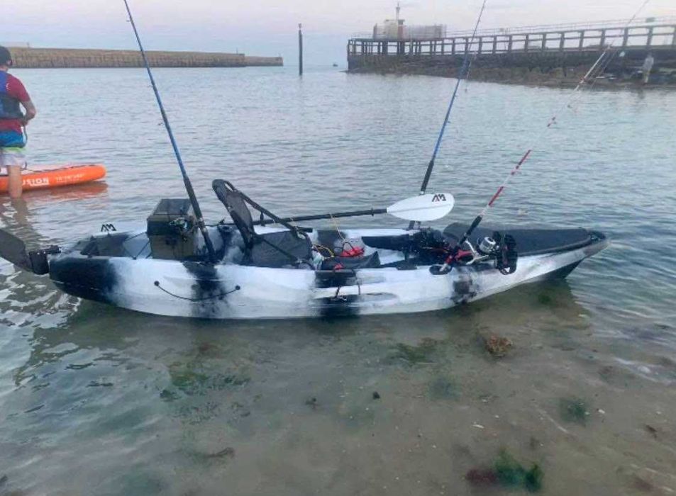 Риболовен каяк с педали + много аксесоари