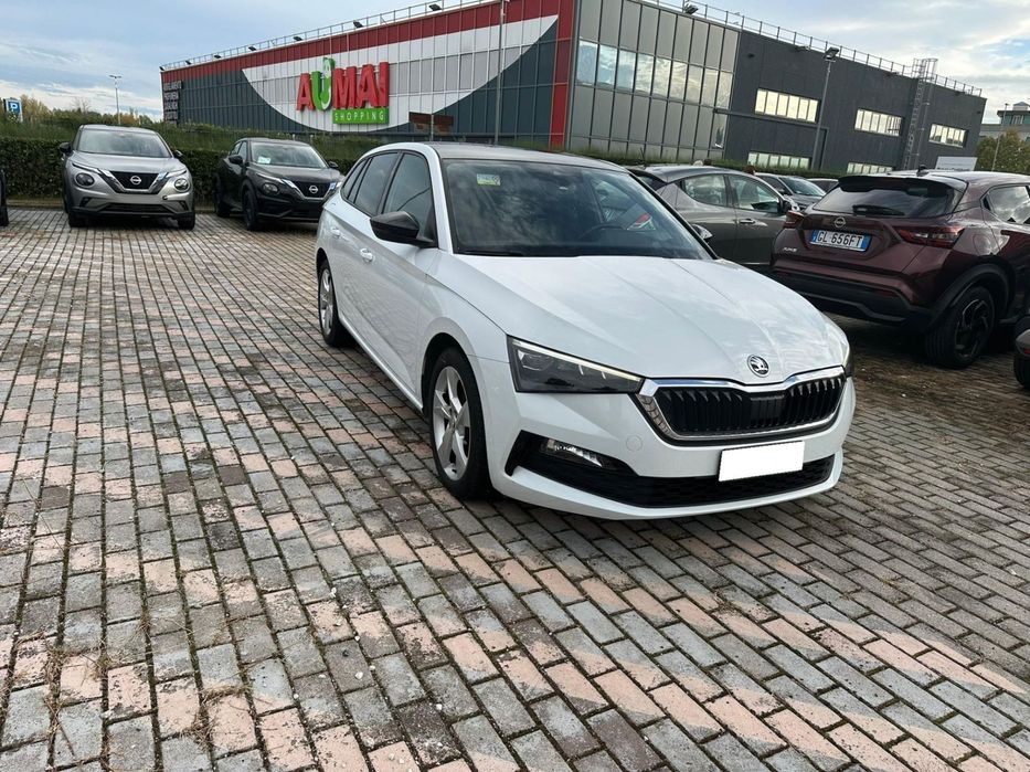 Skoda Scala 1.5TSI DSG / Crystal Lighting / Panoramic / Sport Pack /