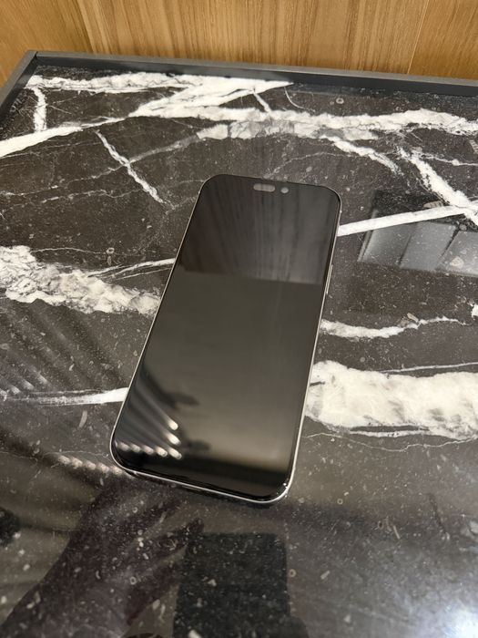 I phone 16pro max 256gb белый