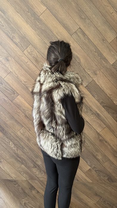 Елек с естествен косъм