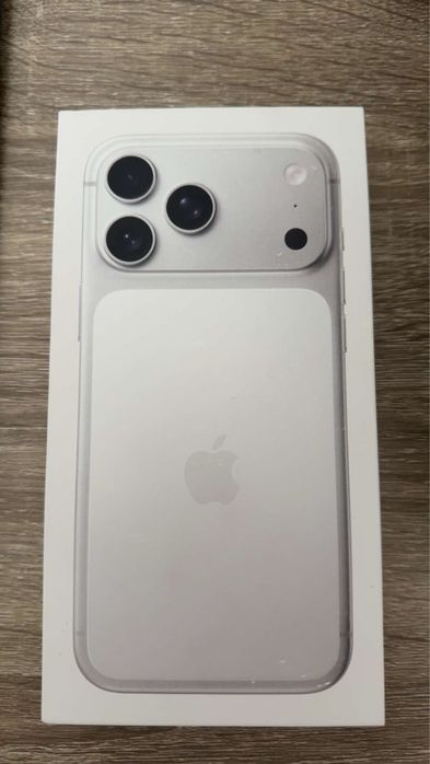 Iphone 17 Pro Max 256 gb Orange Silver Blue
