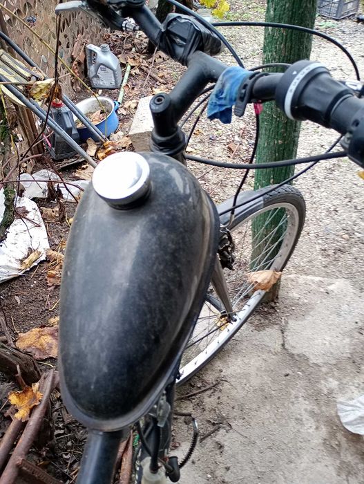 Vând bicicleta cu motor