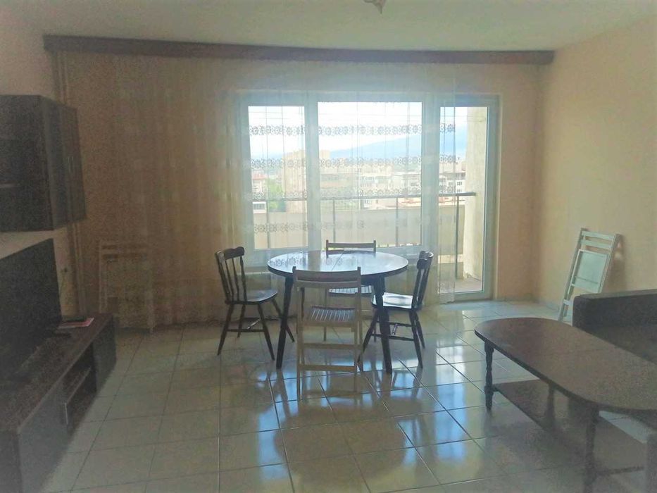 под наем 2-стаен в жк Лагера