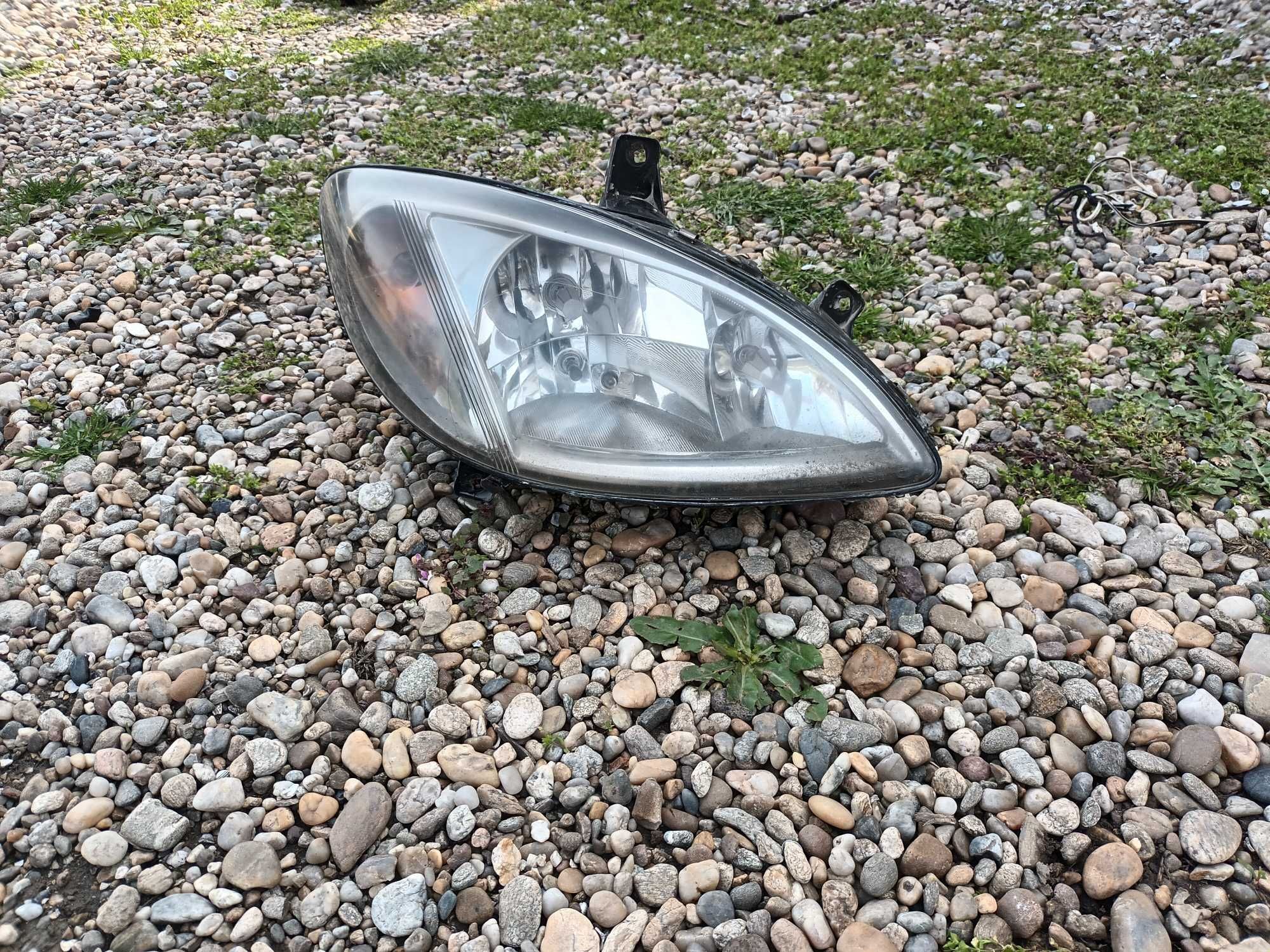 десен фар за мерцедес вито в639 MERCEDES VITO W639