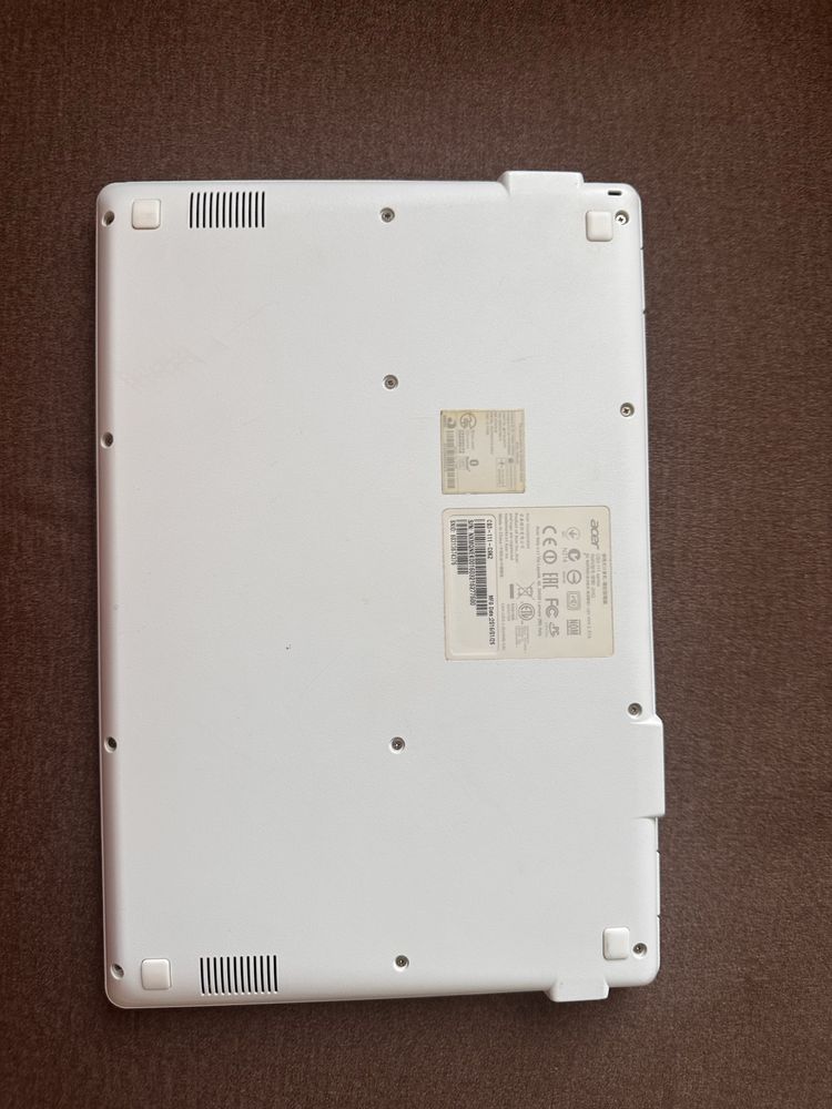 Лаптоп мини acer