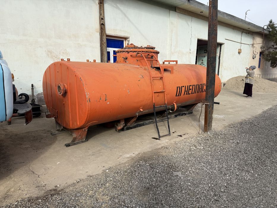 Bochka yomkost sisterna 8075lik