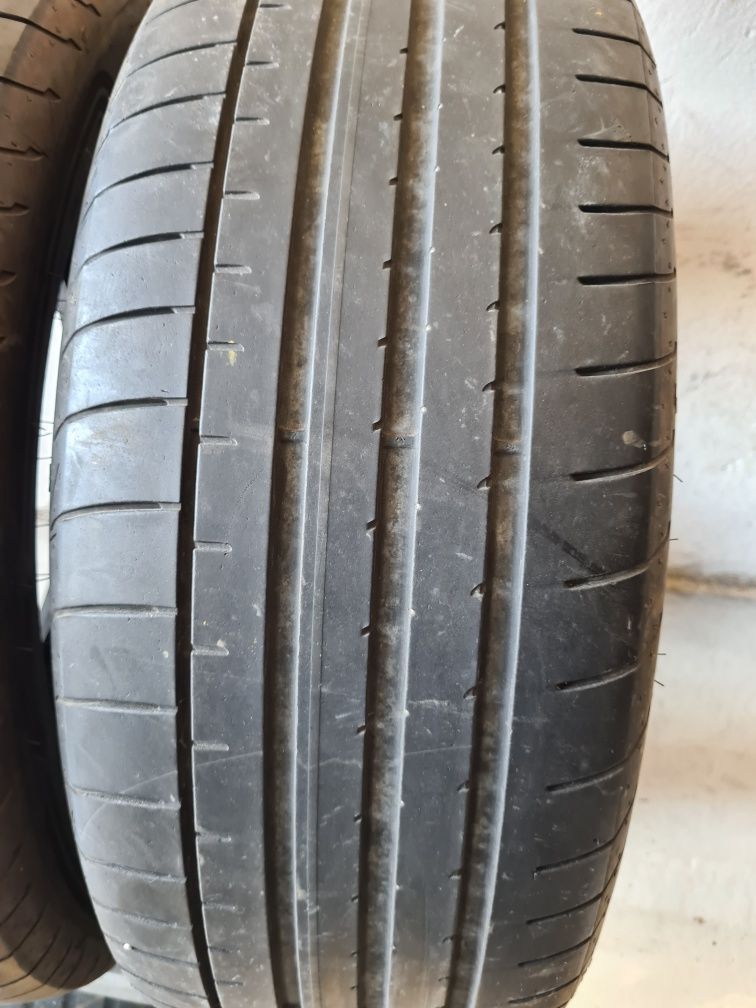 2 бр. летни гуми 235/55/19 GoodYear SUV DOT 2918 4,5 mm