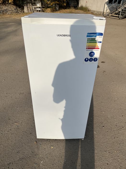 Продам морозильник