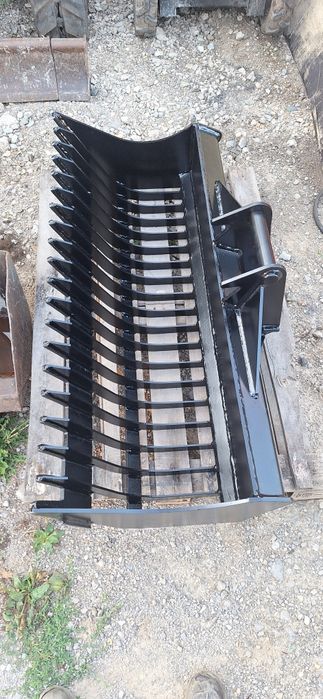 Кофа за багер тип гребло под наем