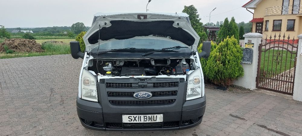 Ford Transit din 2012 motor 2.2 diesel Euro 5 Volan pe dreapta