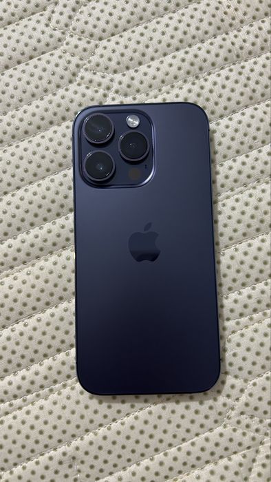 Продам айфон 14 про