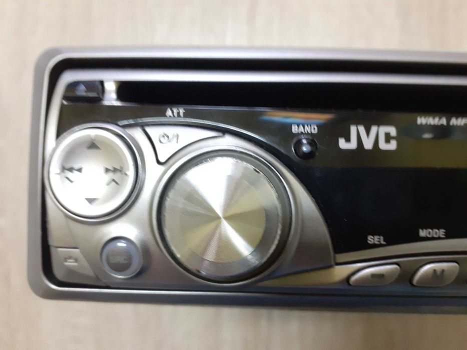 Casetofon JVC cu fata detasabila