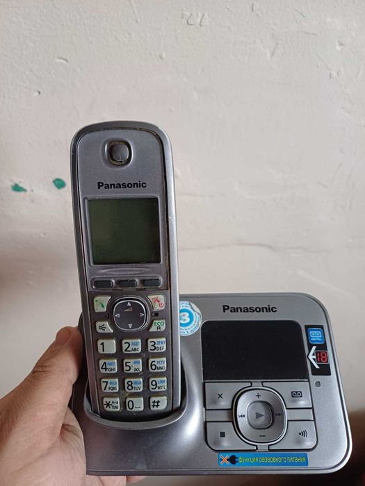 Радиотелефон Panasonic автоответчиком