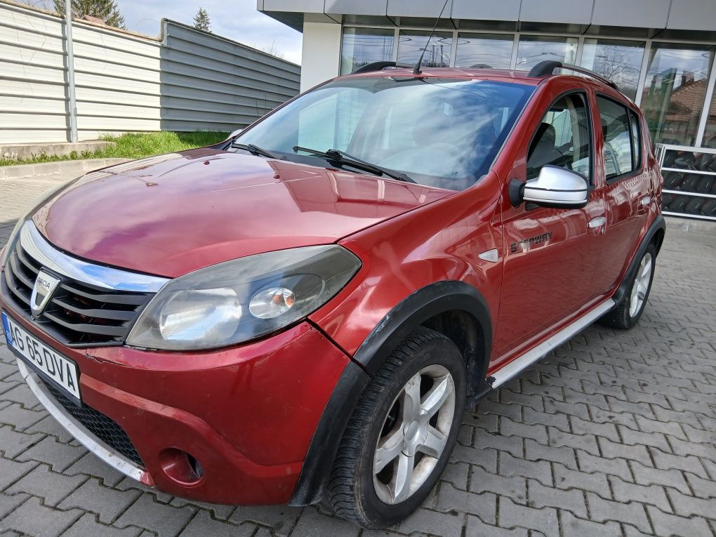 Dacia Sandero Stepway 2013 1,6mpi +GPL Fabrică Full