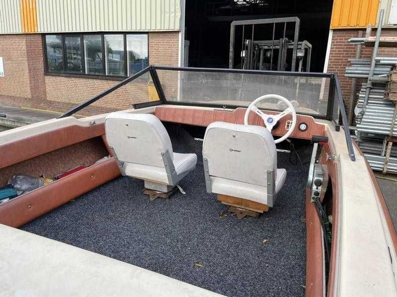 Glastron SSV 144 cu motor Suzuki 65cp