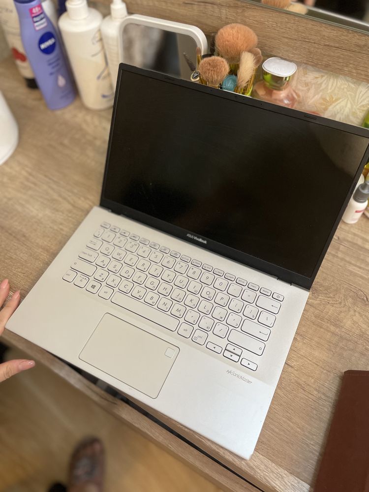 Ноутбук Asus Vivobook