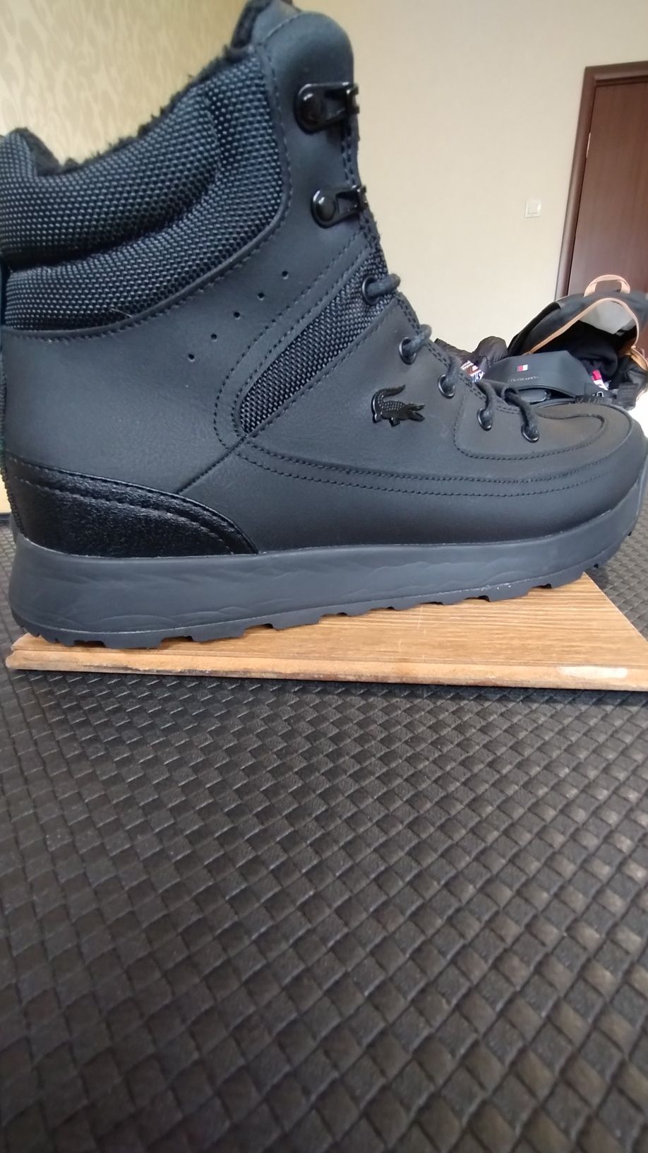 Зимни обувки/боти/Lacoste urban braker