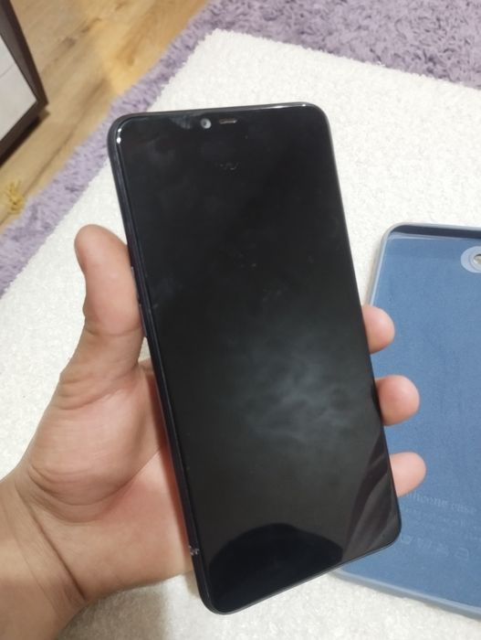 Продавам oppo a3s
