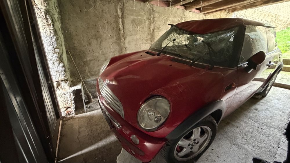 Mini cooper avariat