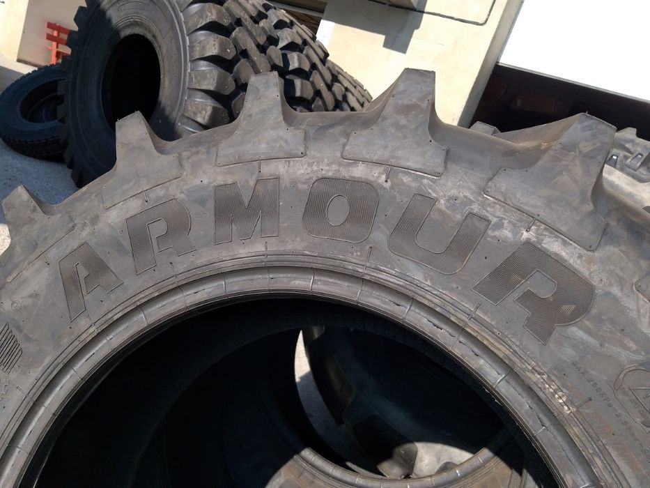 Cauciucuri noi 340/85 R24 Armour anvelope radiale tractor fata 13.6 24