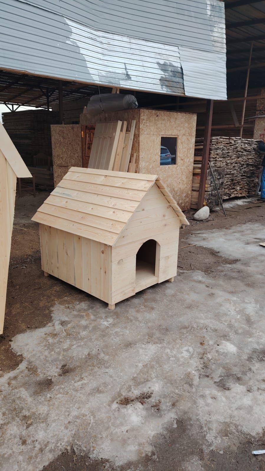 Утепленная будка для собаки купить в Алмате из досок для средней собак
