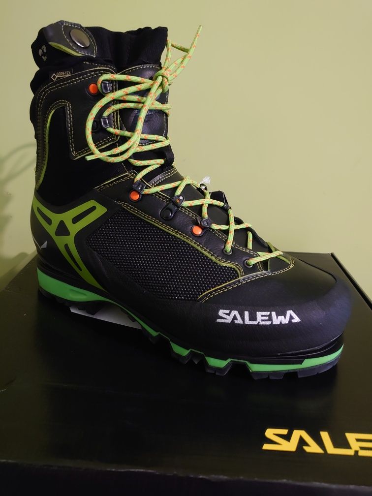 Туристически обувки Salewa Vultur Vertical GTX