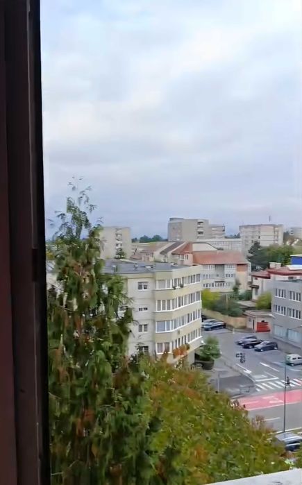 Apartament 3 Camere Decomandat 65 mp - Calea București - Brasov