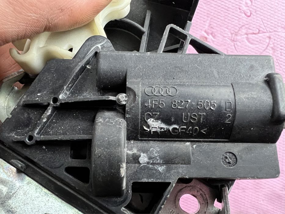 Broasca yala portbagaj haion vw passat b6 berlina sedan