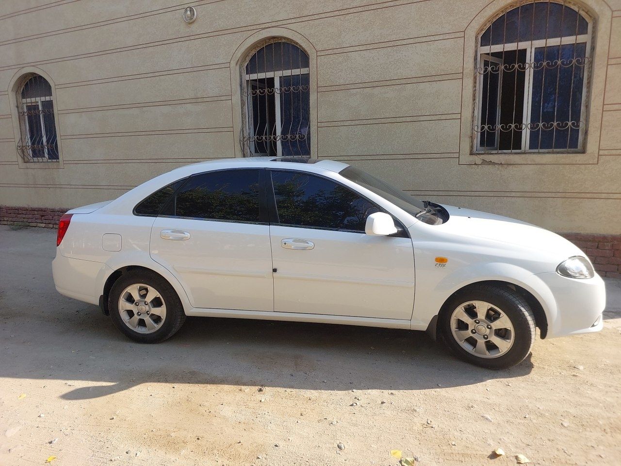 Lacetti сотилади