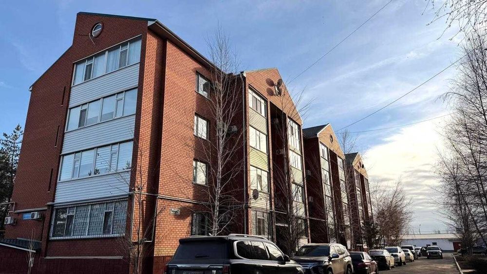 Продам двухуровневую 3 комнатную квартиру клубного типа