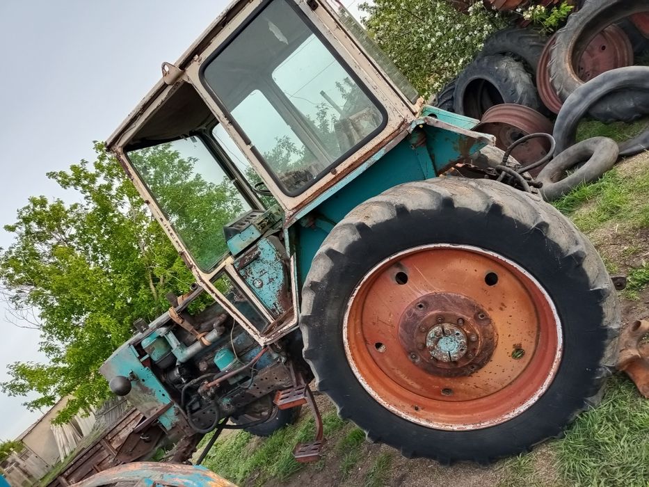 Юмз трактор продам