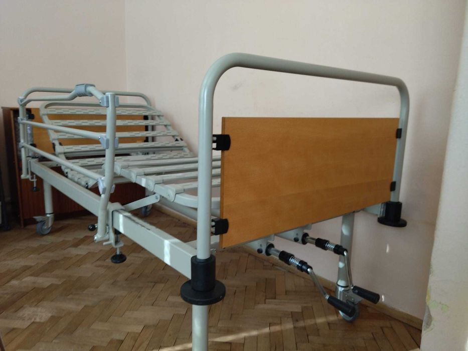 Болнично легло и антидекубитален дюшек