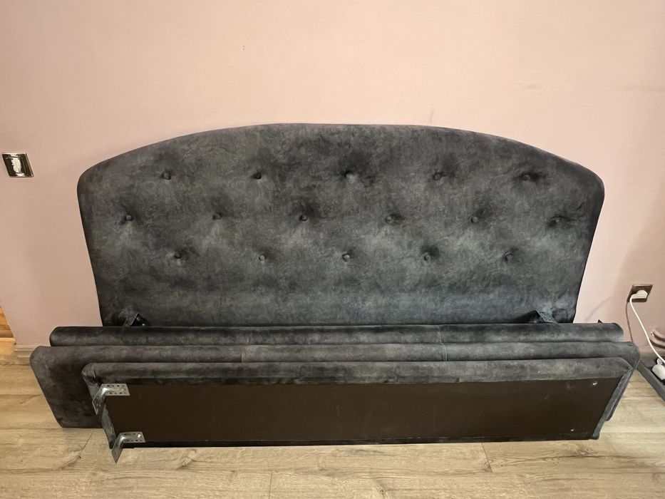 Vand pat tapitat catifea gri facut