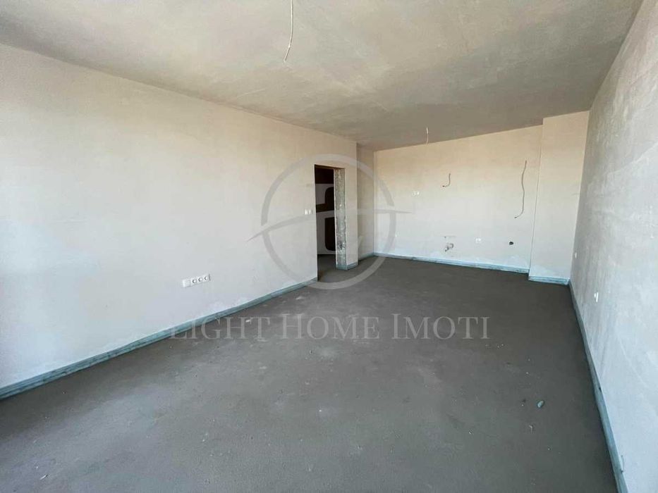 Продава се Двустаен апартамент в Пловдив, Христо Смирненски - 81 кв.м за 1359 €/кв.м - Снимка #1