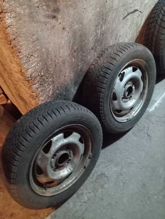 Гуми с джанти за Форд Фиеста