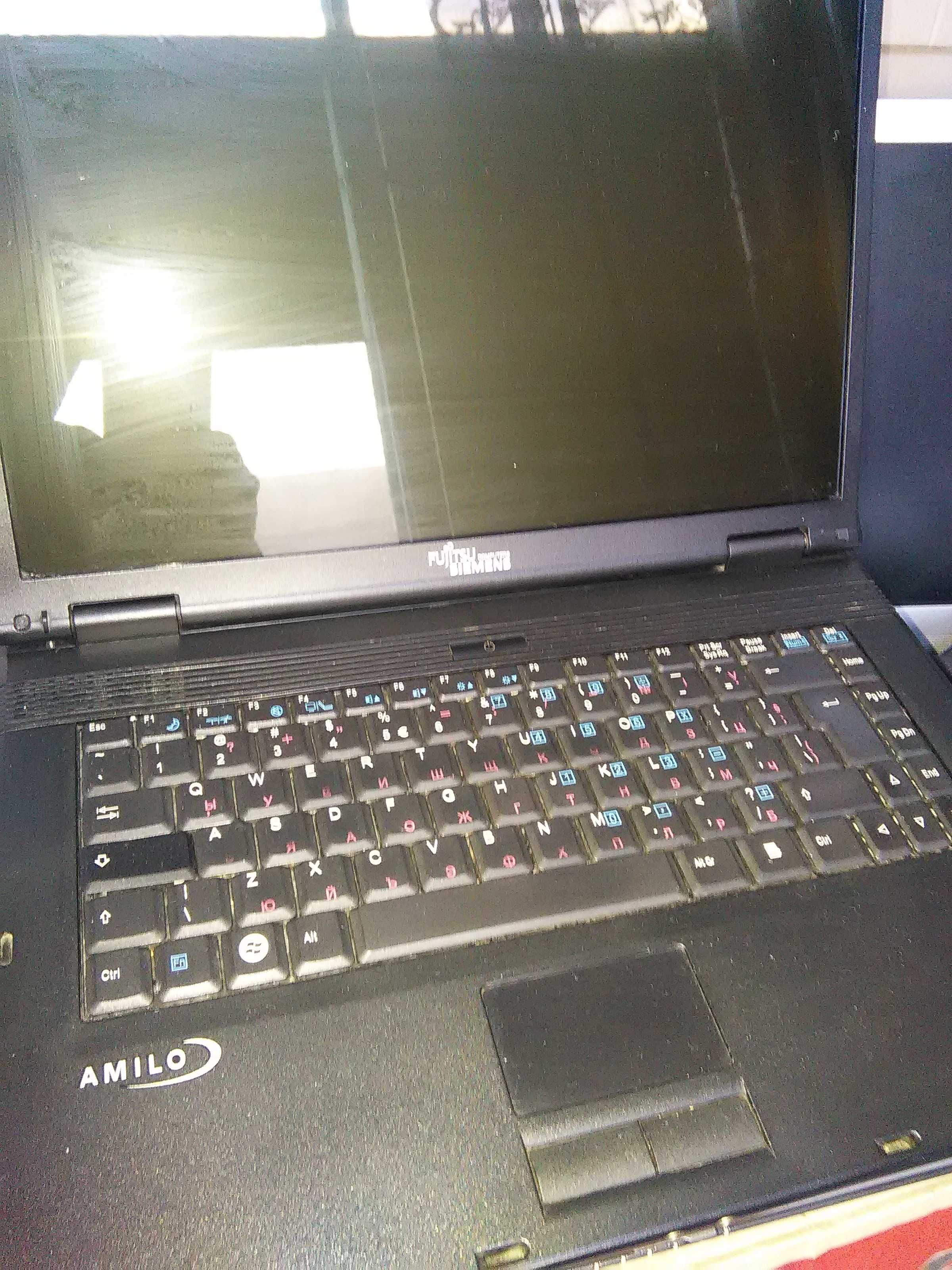 Fujitsu Siemens amilo la1703 - 1