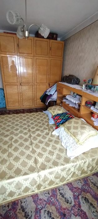 Apartament 3 camere etaj 3 semidecomandat