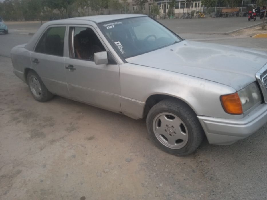 Срочна Мерседес сатылады келісім бар 600000теңге