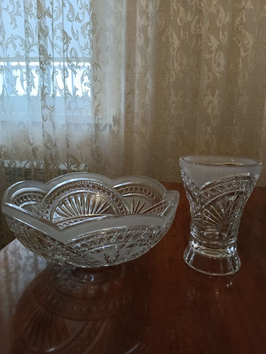 Продам вазу для фруктов