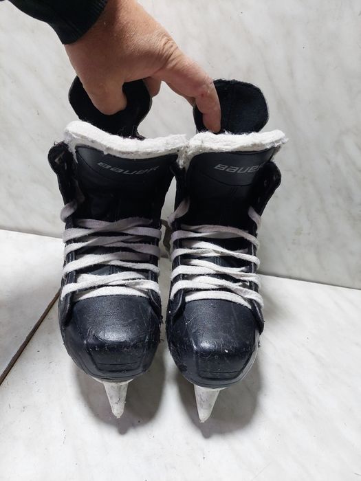 Patine 1110 hochei hockey Bauer Supreme One.4 marime 35 ( 22 cm)