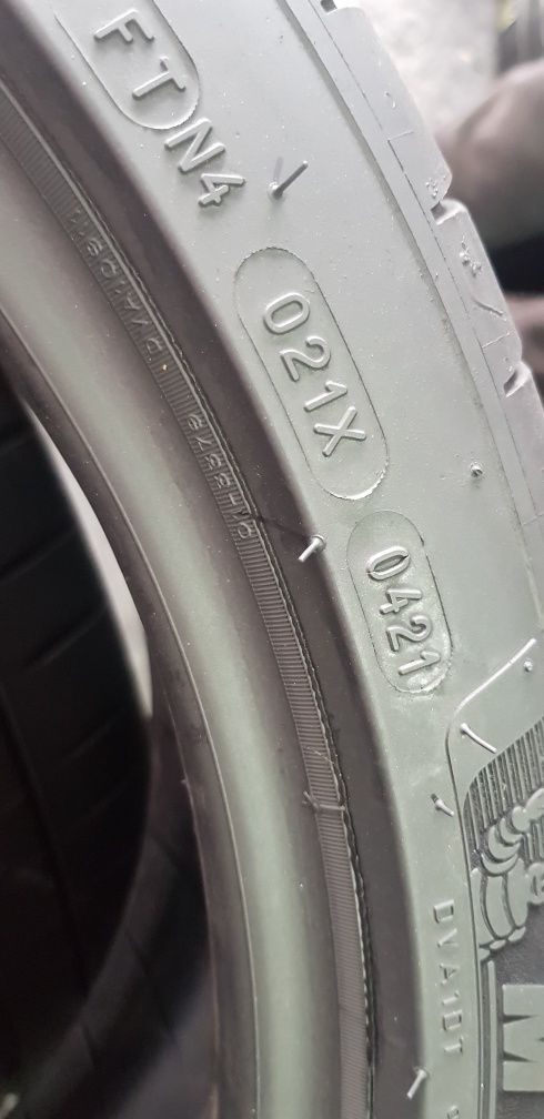 Anvelope 2x255 35 19 michelin dot 21 mm 5.6