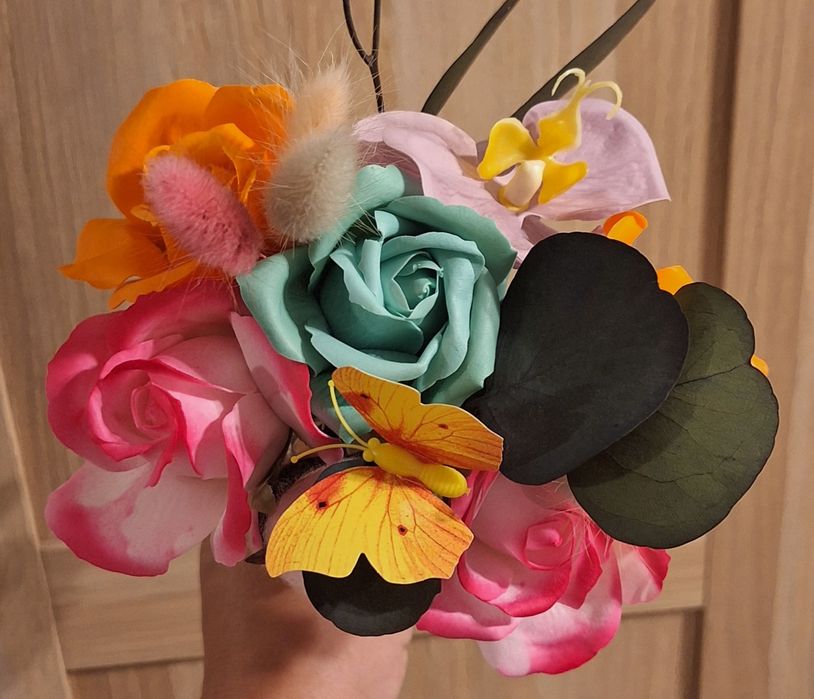 Aranjament Buchet creioane colorate