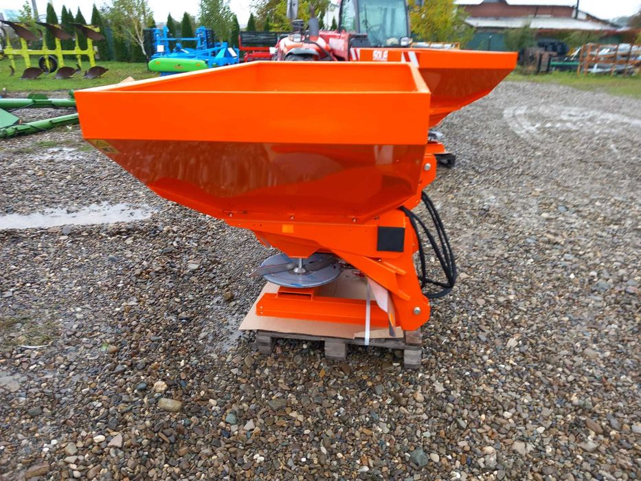 mig azot, masina imprastiat ingrasamant chimic